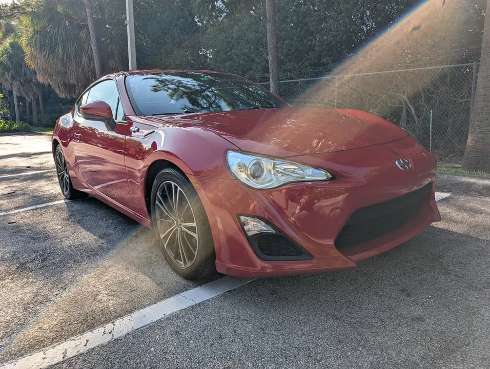 2016 Scion FR-S - Image 2 of 10