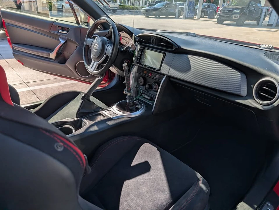 2016 Scion FR-S - Image 7 of 10