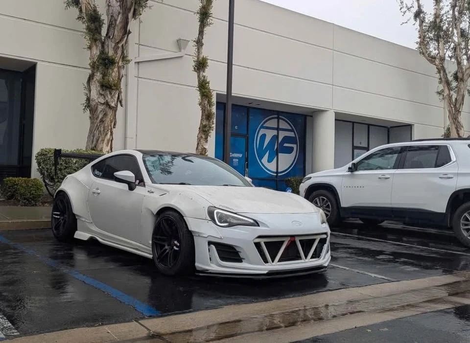 2016 Scion FR-S - Image 2 of 16