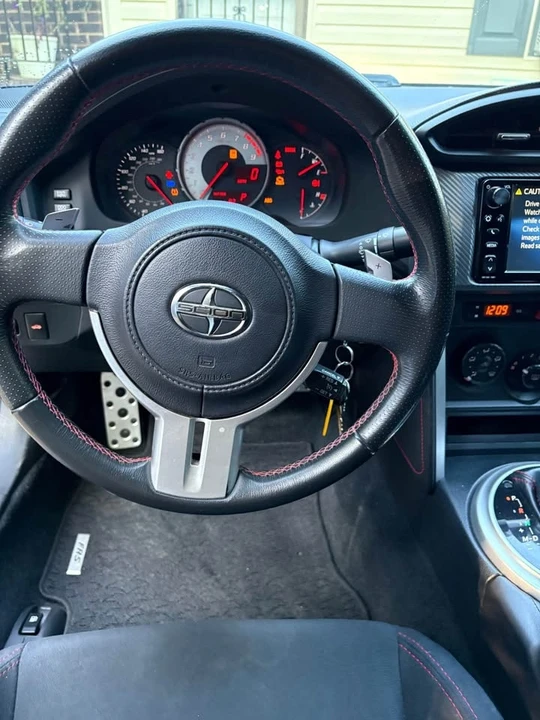 2016 Scion FR-S - Image 6 of 11