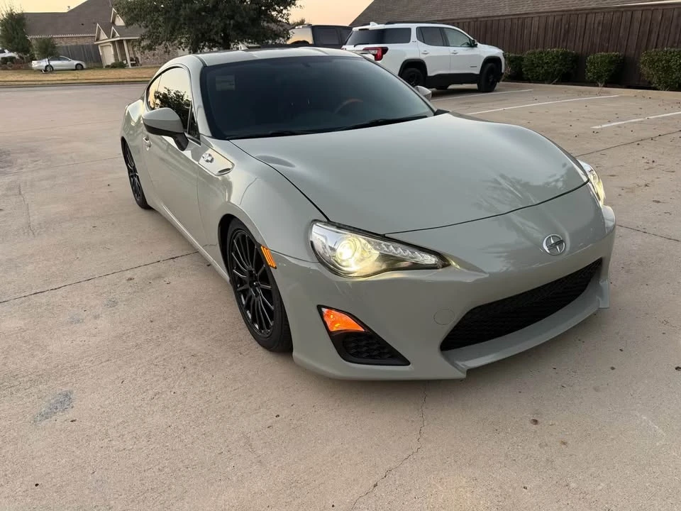 2016 Scion FR-S - Image 4 of 15