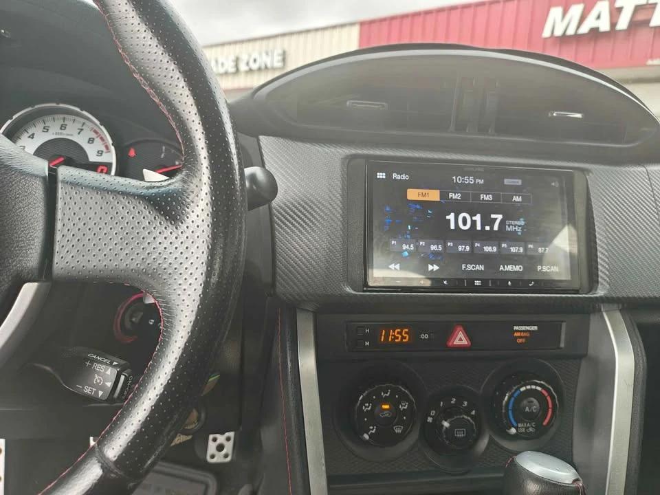 2016 Scion FR-S - Image 6 of 13