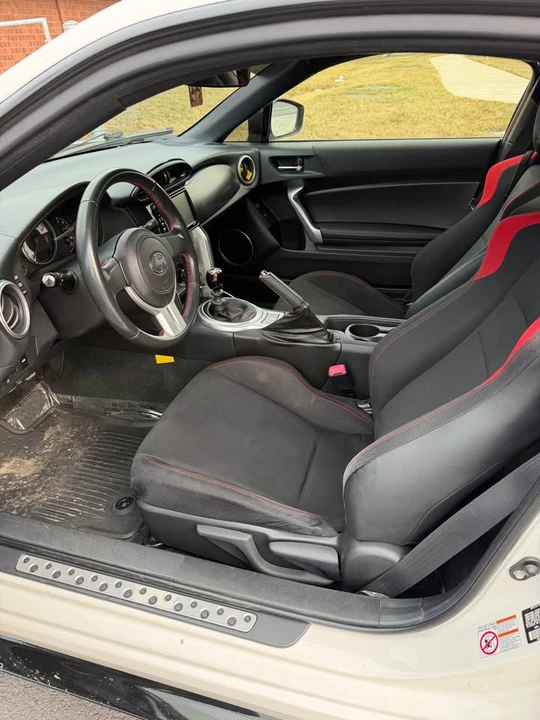 2016 Scion FR-S - Image 9 of 19