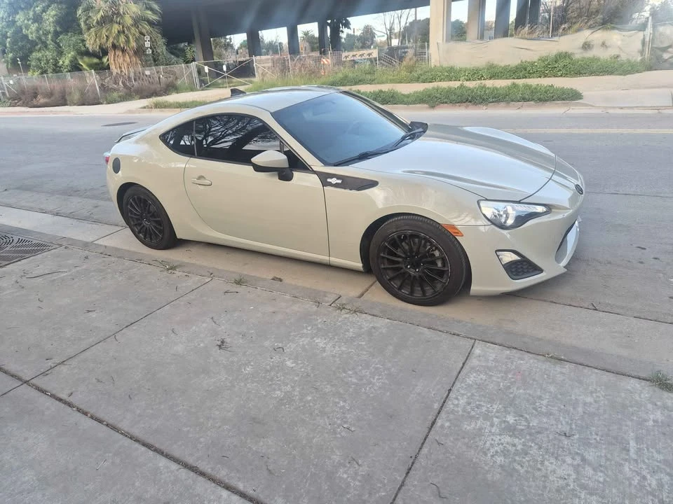 2016 Scion FR-S - Image 3 of 5