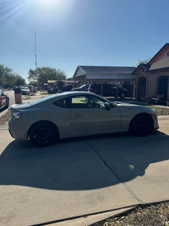 2016 Scion FR-S - Image 8 of 17
