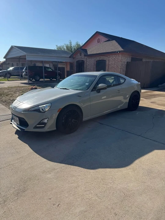 2016 Scion FR-S - Image 7 of 17
