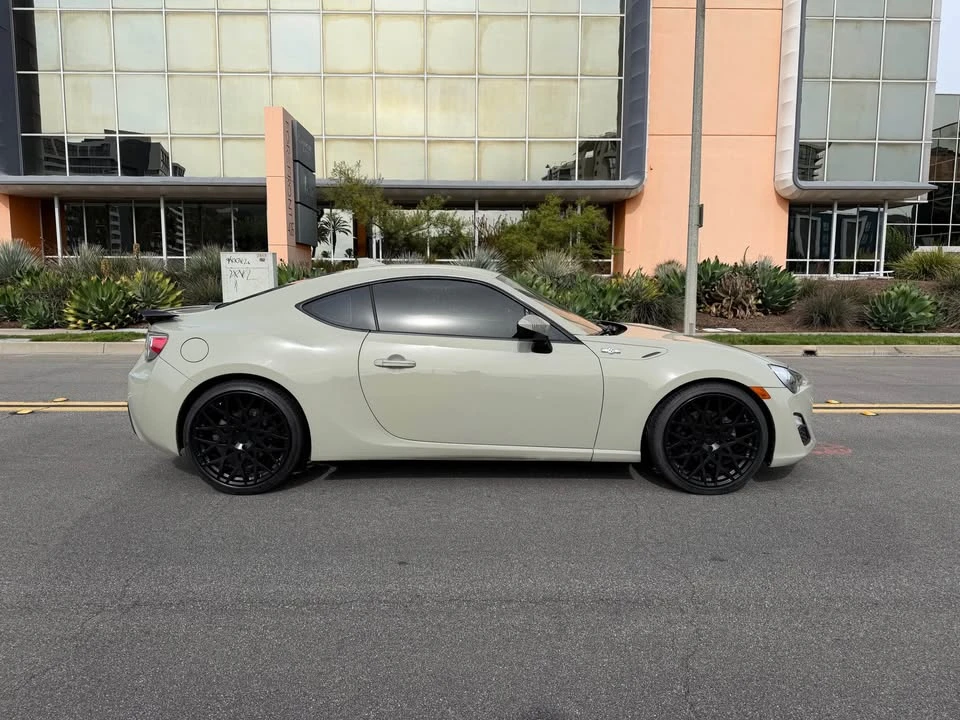 2016 Scion FR-S - Image 6 of 19