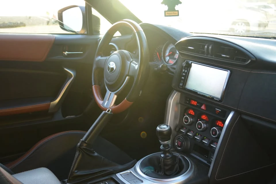 2016 Scion FR-S - Image 8 of 10