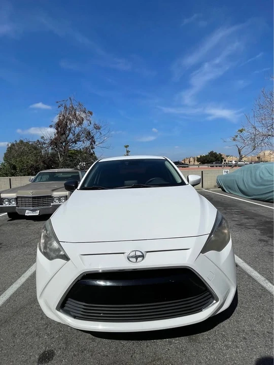 2016 Scion iA - Image 5 of 10