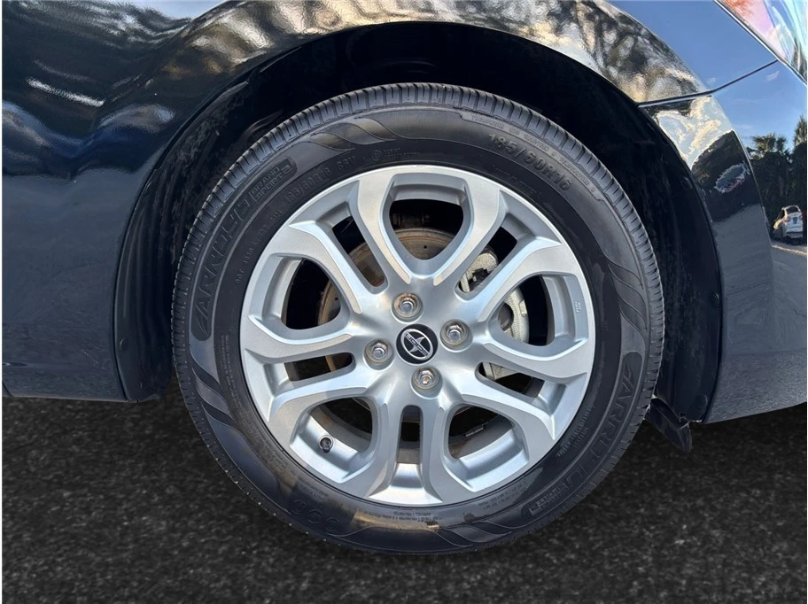 2016 Scion iA - Image 13 of 21
