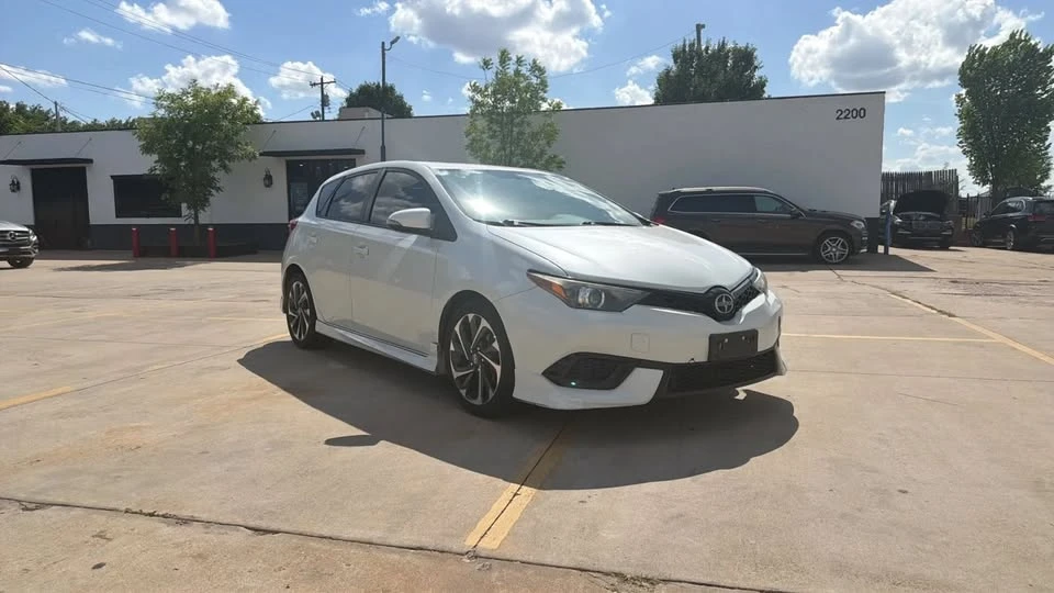 2016 Scion iM - Image 8 of 9