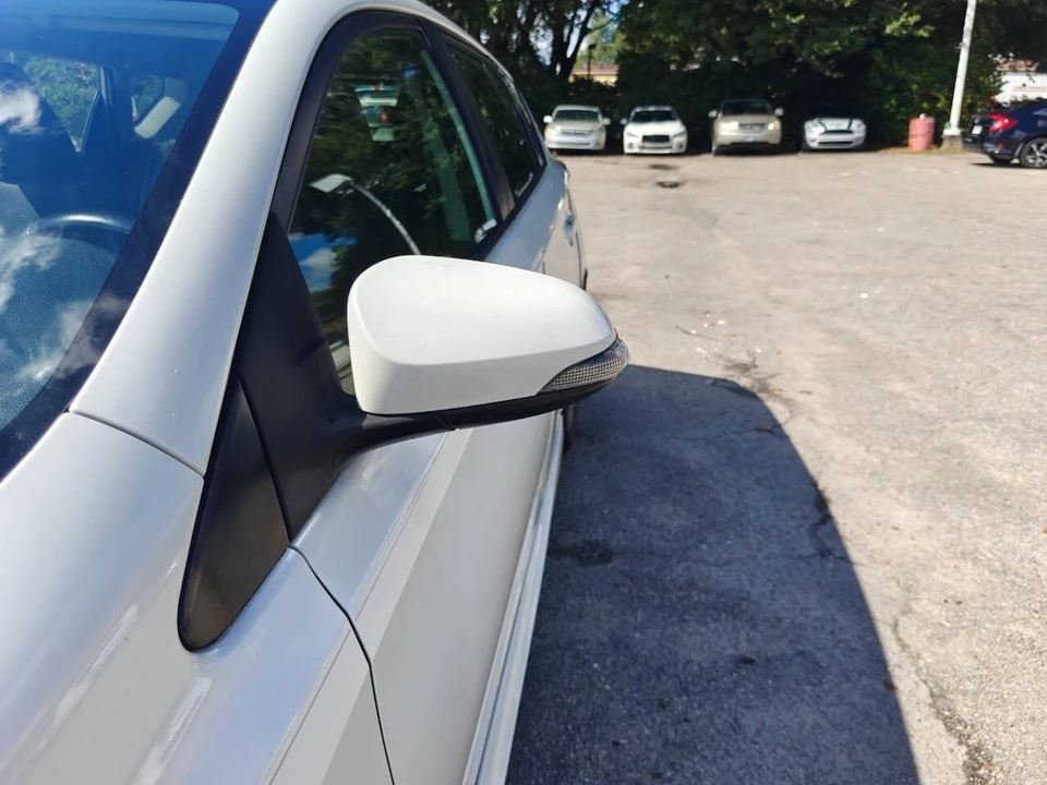 2016 Scion iM - Image 16 of 21