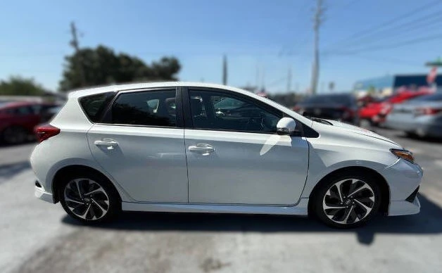 2016 Scion iM - Image 2 of 5