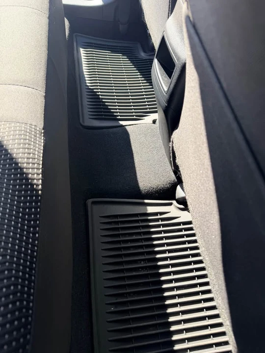 2016 Scion iM - Image 11 of 20