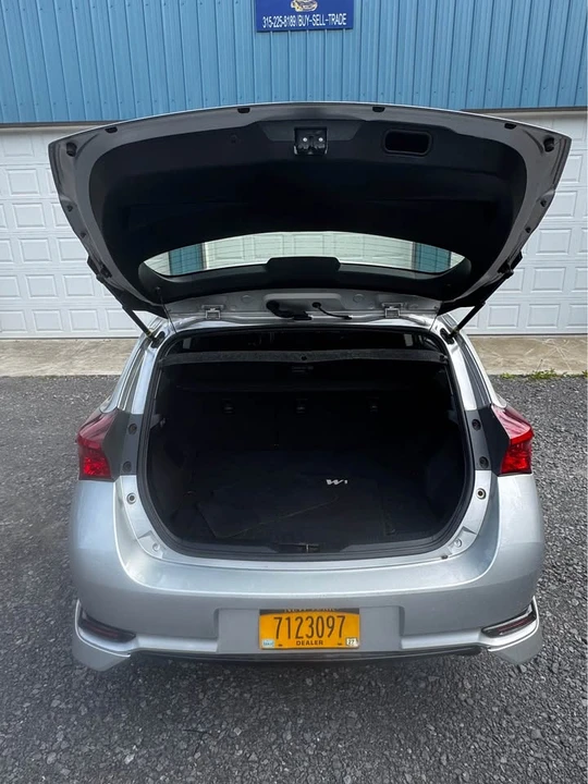 2016 Scion iM - Image 5 of 14