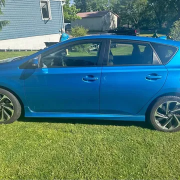 2016 Scion iM Hatchback