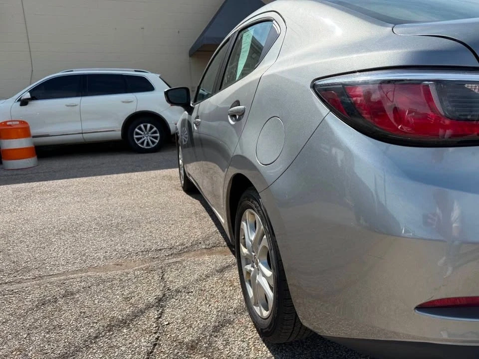 2016 Scion iA - Image 9 of 19