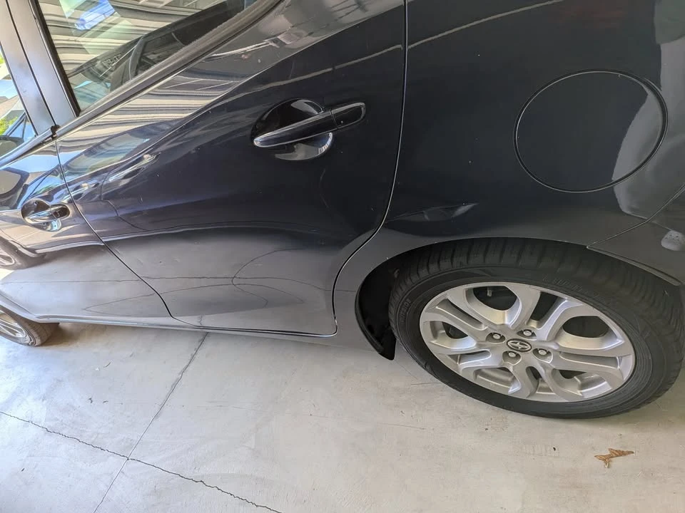 2016 Scion iA - Image 12 of 17