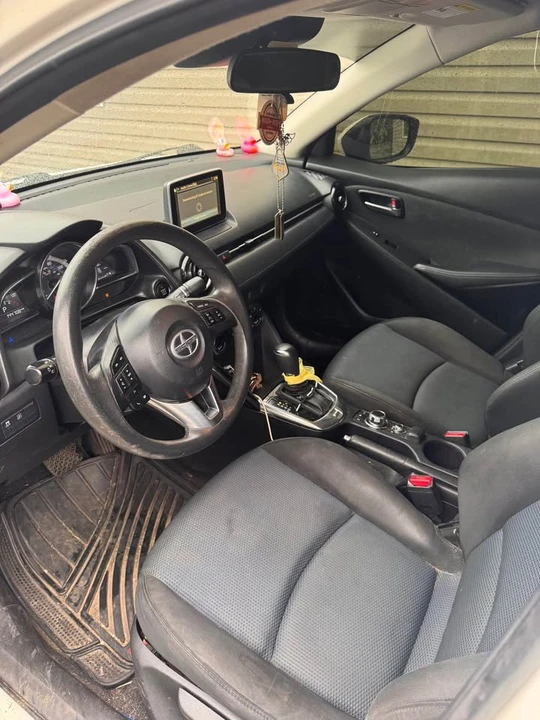 2016 Scion iA - Image 5 of 9