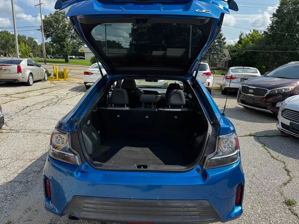 2016 Scion iA - Image 8 of 9