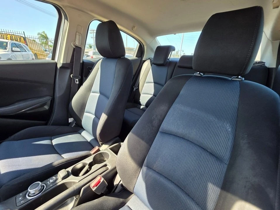 2016 Scion iA - Image 15 of 20