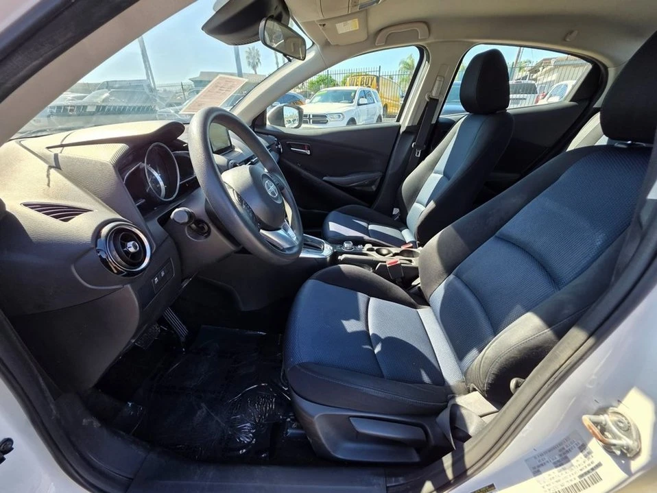2016 Scion iA - Image 14 of 20