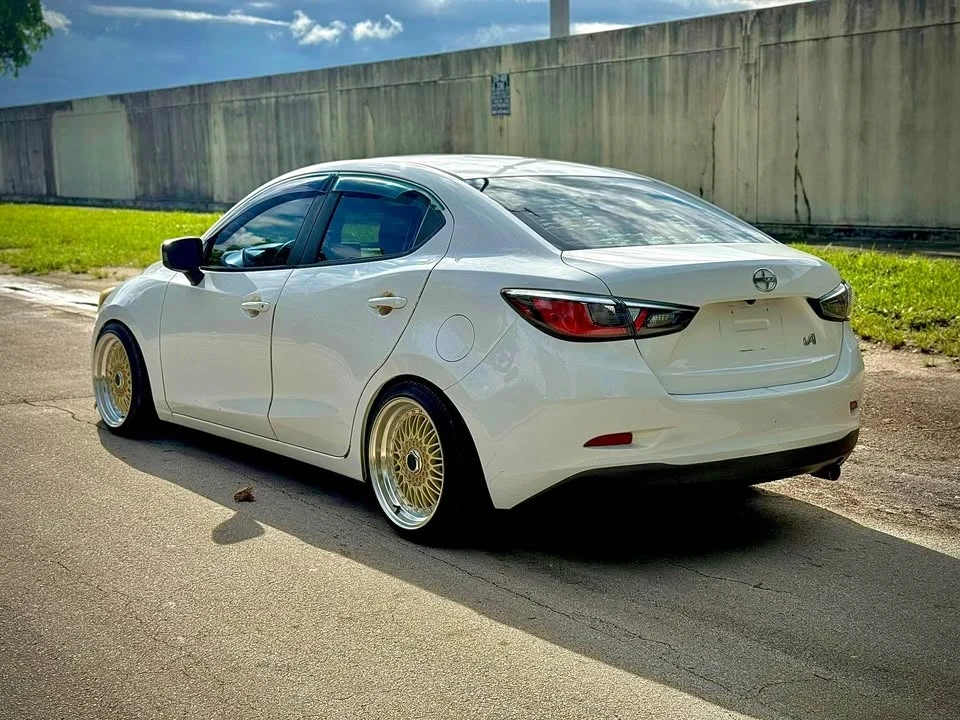 2016 Scion iA - Image 4 of 11
