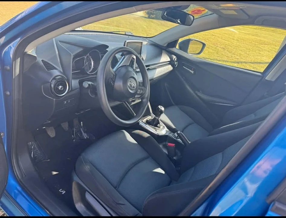 2016 Scion iA - Image 4 of 8