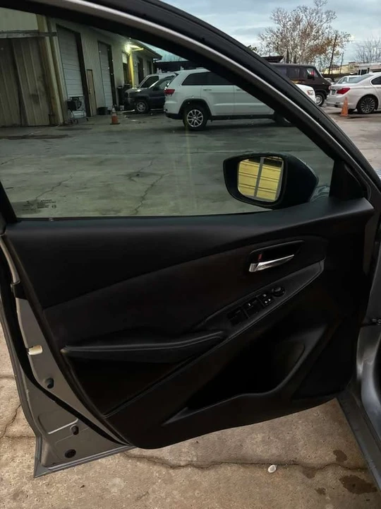 2016 Scion iA - Image 10 of 17