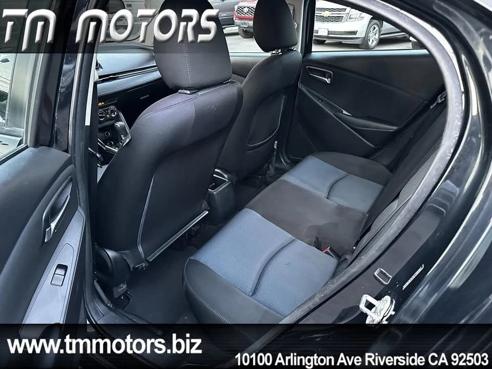 2016 Scion iA - Image 16 of 20