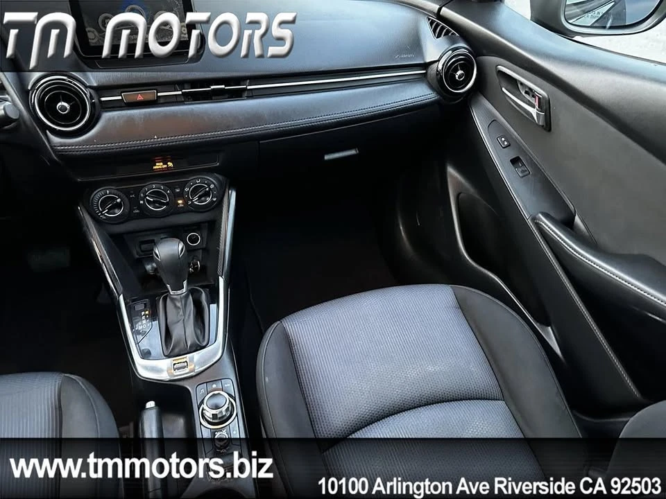 2016 Scion iA - Image 12 of 20