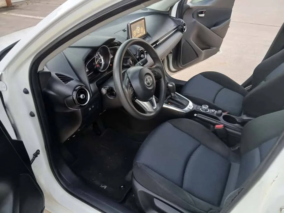 2016 Scion iA - Image 10 of 16