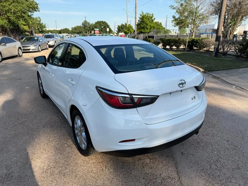 2016 Scion iA - Image 5 of 19
