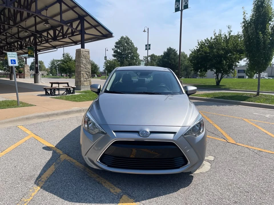 2016 Scion iA - Image 18 of 19