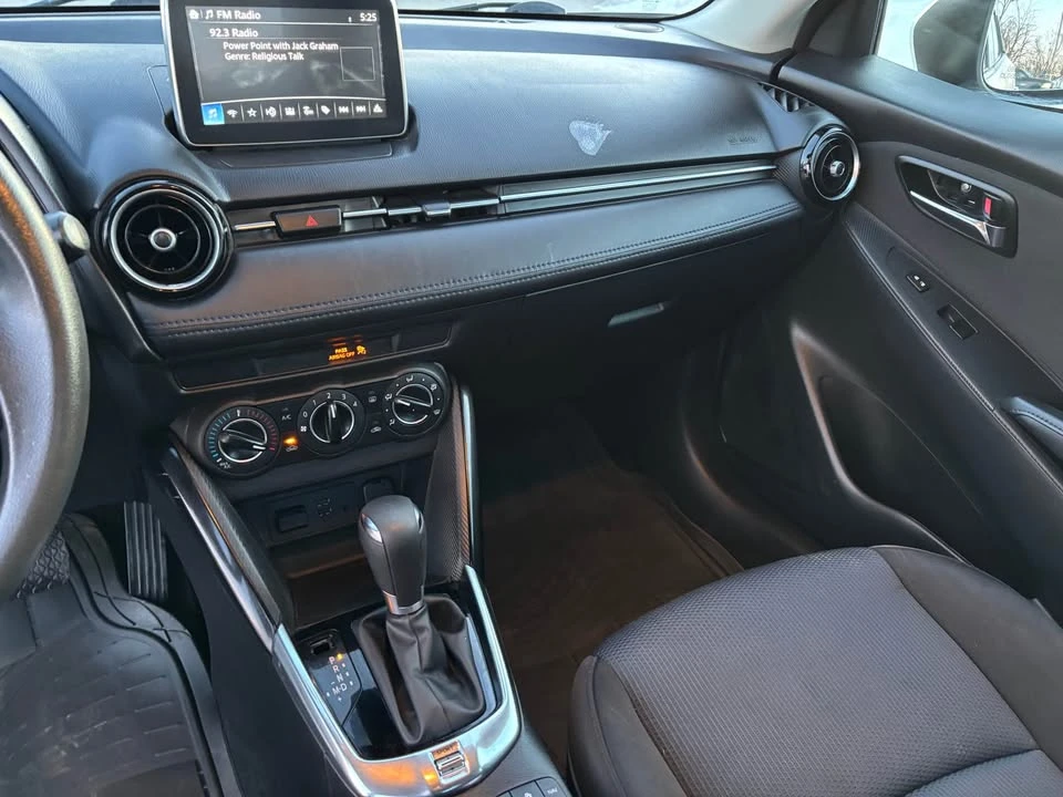 2016 Scion iA - Image 12 of 18