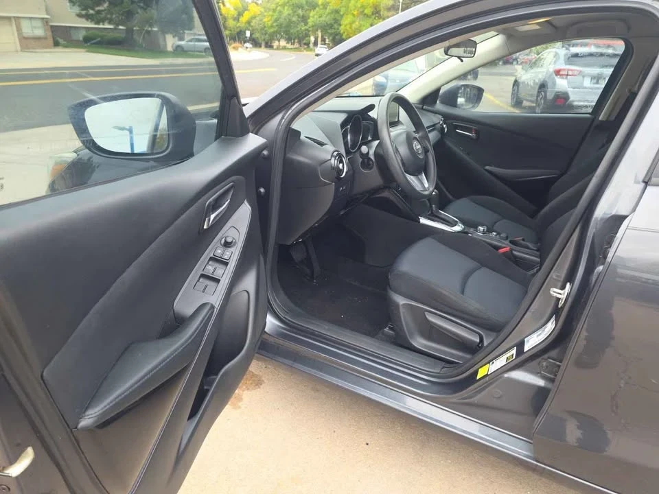 2016 Scion iA - Image 14 of 17