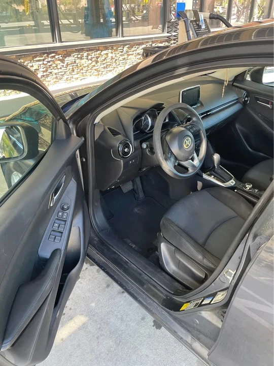2016 Scion iA - Image 3 of 8