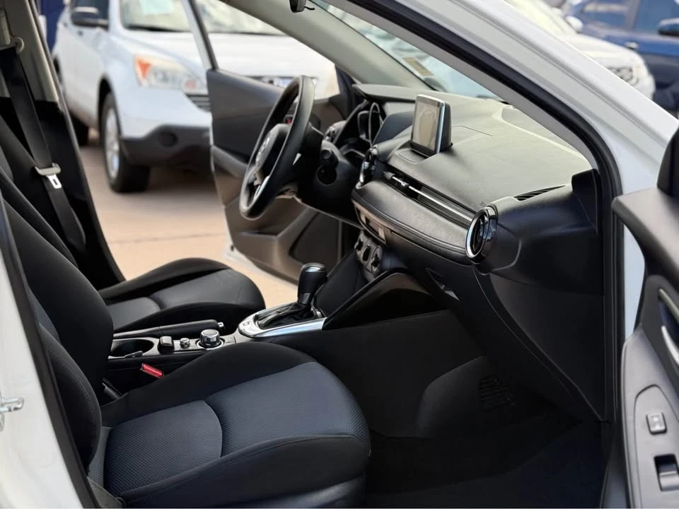 2016 Scion iA - Image 11 of 14