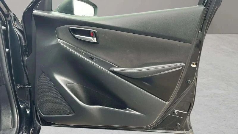 2016 Scion iA - Image 18 of 20