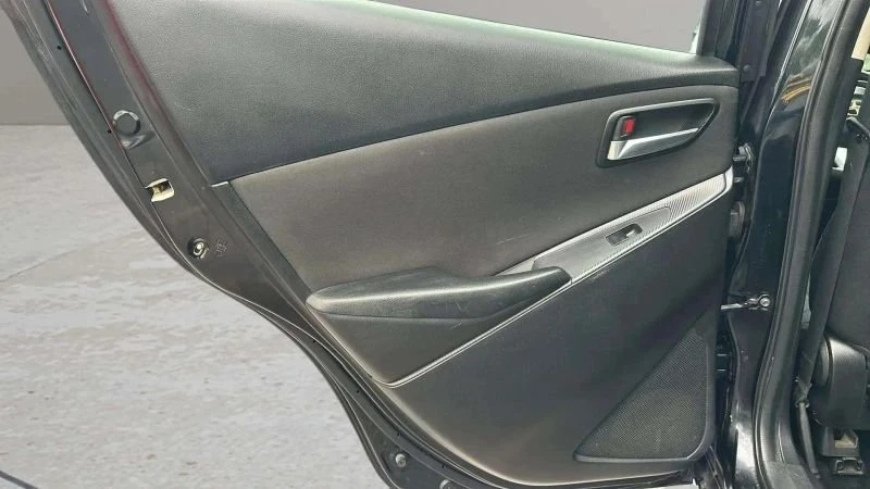 2016 Scion iA - Image 15 of 20