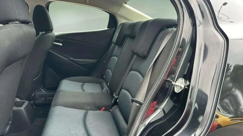 2016 Scion iA - Image 17 of 20