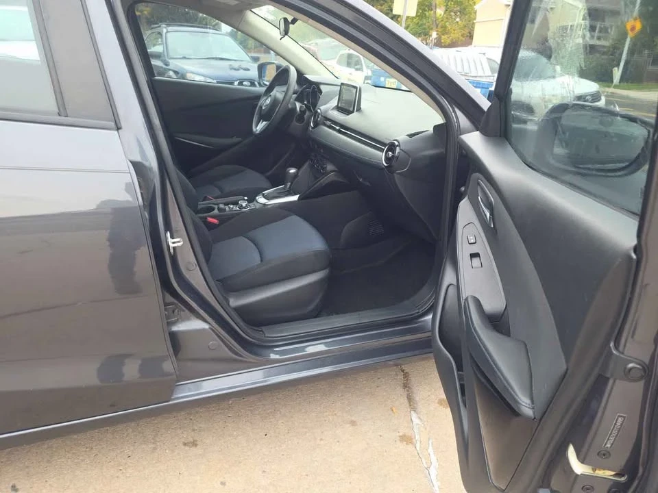 2016 Scion iA - Image 11 of 17