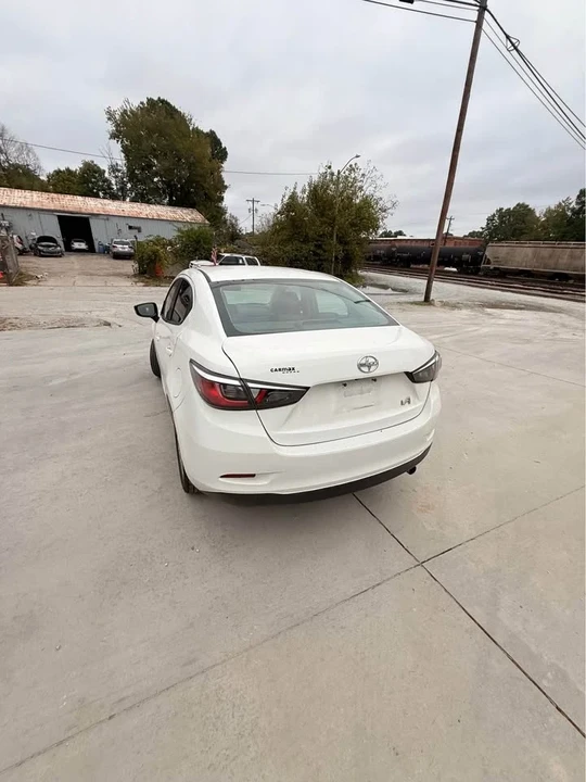 2016 Scion iA - Image 5 of 8