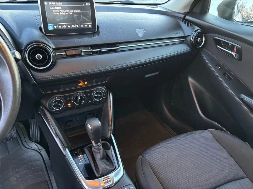 2016 Scion iA - Image 12 of 19