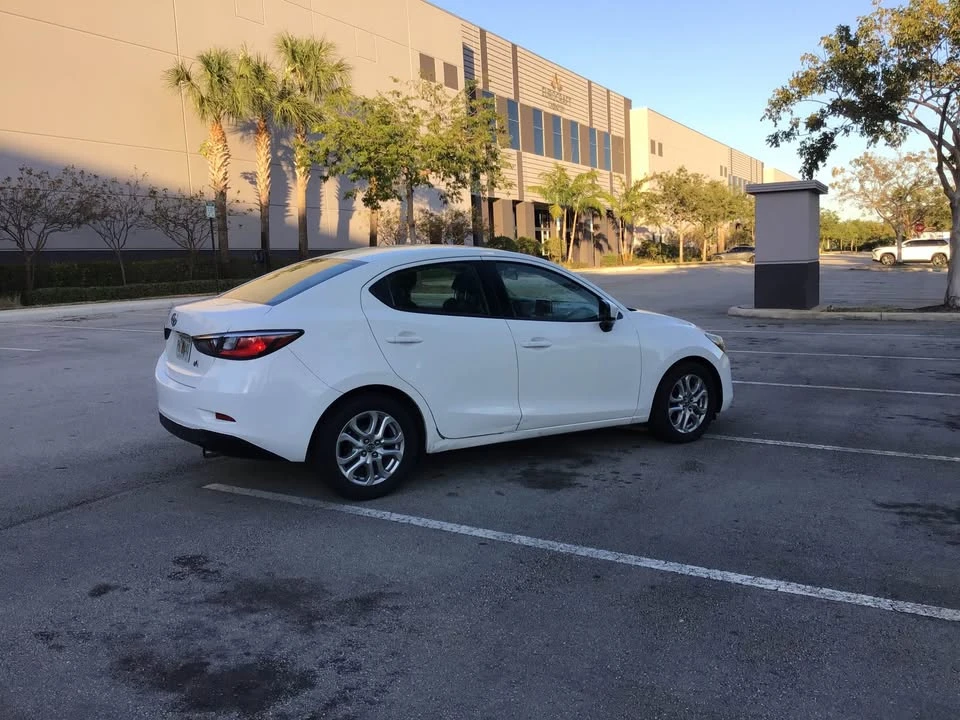 2016 Scion iA - Image 5 of 12