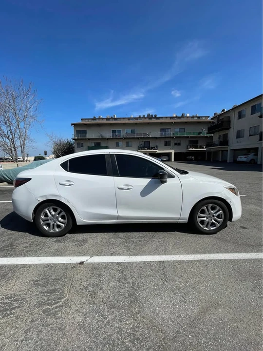 2016 Scion iA - Image 4 of 10