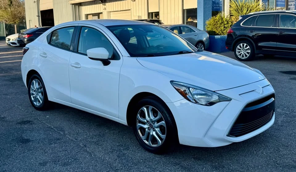 2016 Scion iA - Image 3 of 20