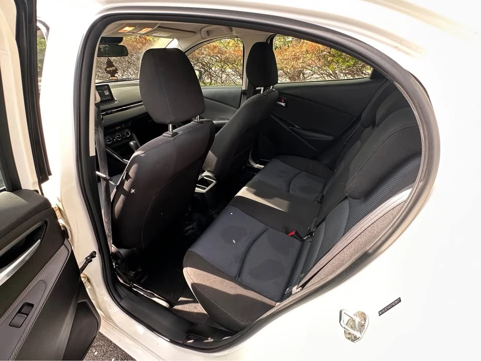 2016 Scion iA - Image 11 of 18