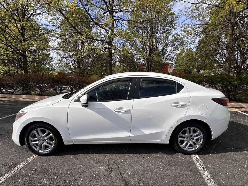 2016 Scion iA - Image 12 of 18