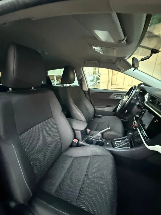 2016 Scion iM - Image 7 of 10